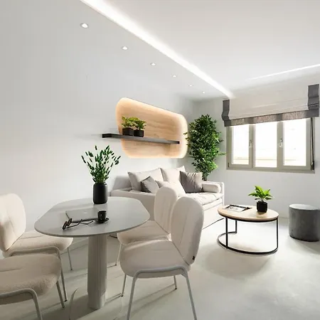 Contemporary Gem In The Heart Of Apartmán