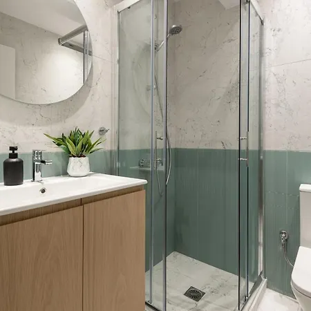 Contemporary Gem In The Heart Of *