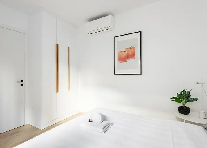 Contemporary Gem In The Heart Of Tesalónica